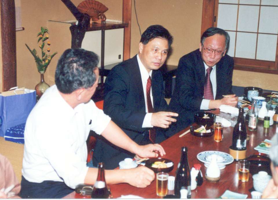 21127teimin02.JPG (68484 �o�C�g)